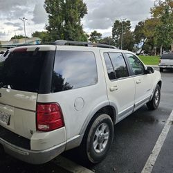 2002 Ford Explorer