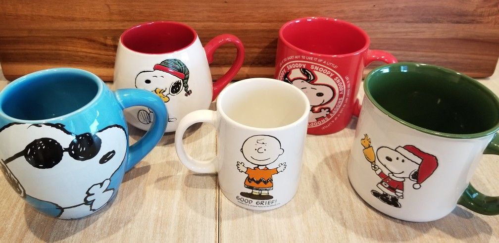 4 Large Peanuts Snoopy Coffee Cups Mugs Plus 1 Small Charlie Brown Cup