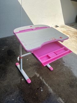 Free kids desk