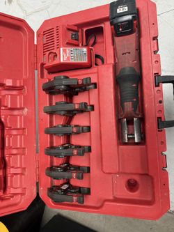 Milwaukee Pro Press. 1/2” To 2”.