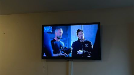 65 inch Samsung TV