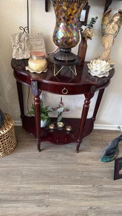 Entrance Table