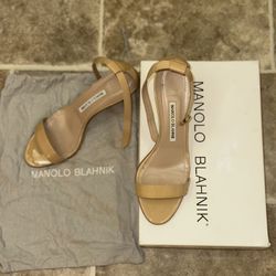 Manolo Blahnik Nude Patent Leather Heels – Size 