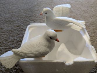 Decorative Porcelain "Love Doves"