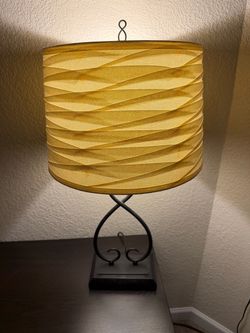 Table Lamp w/shade