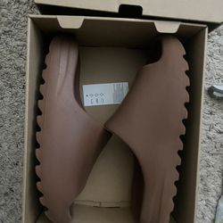 Yeezy Slides