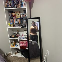 Dresser & TV