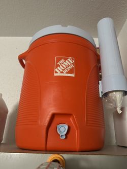 5 Gallon Jug With Cup Dispenser