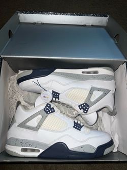 2022 Air Jordan 4 Retro ‘Midnight Navy’