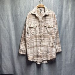 Amisu Cream and Tan Plaid Shirt Jacket size medium