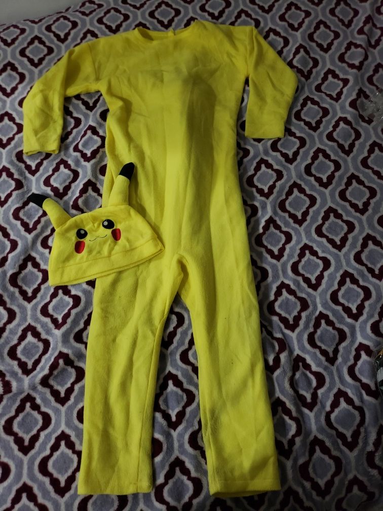 Kid's Pikachu Halloween costume size M