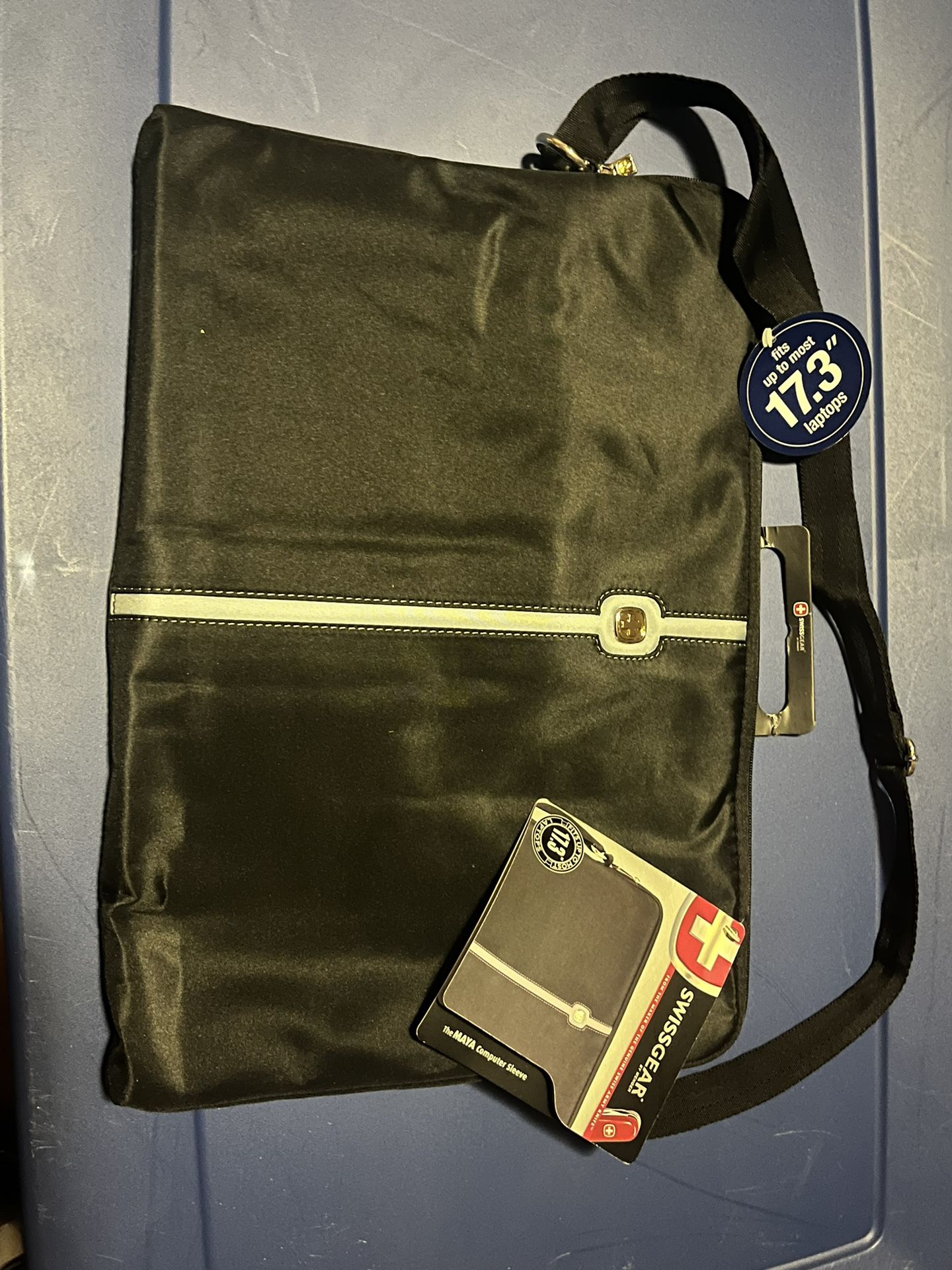 Swiss Gear Large Padded Laptop Sleeve Case 17.3" Maya With Carry Strap NOS
