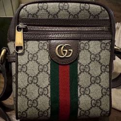 Gucci Ophidia GG shoulder bag