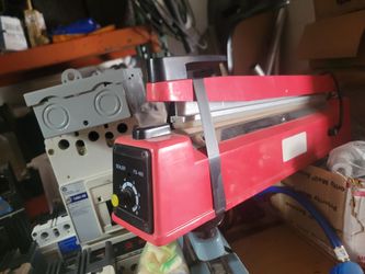 Bag sealer