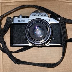 Asahi Pentax  K1000 35mm Film Camera with SMC Pentax-M 50mm 1:2 Lens - Working
