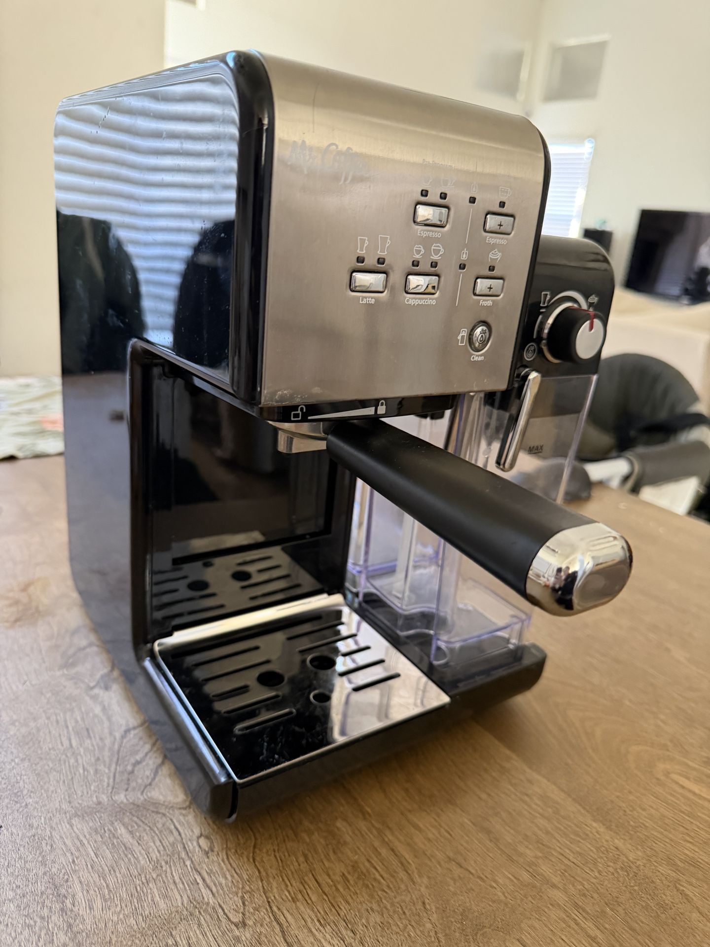 Mr. Coffee Café Barista Espresso Machine with Automatic Milk Frother