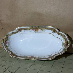 Nippon Hand Painted Handled Serving Dish Oval 8 Inches Long 