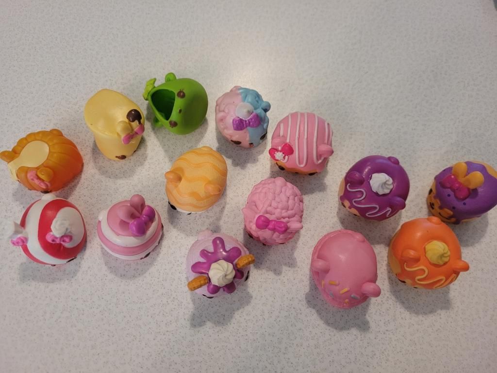 Big Lot Of 14 Num Noms Squishies Mercari Figure CAPS Tops Toys!!