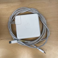 Apple 61w USB-C Power Adpator
