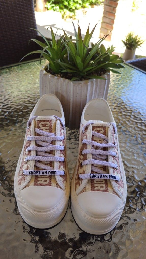 Walk'n'Dior Platform Sneaker Woman's Size 6