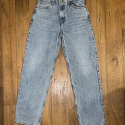 Levi’s Women’s Premium Dad Jeans 26x30 – High Rise Light Wash
