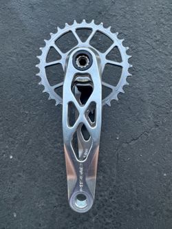 AVOSID MTB Crankset w Bottom Bracket