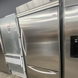 Kitchen Aid Counter Depth Built In Bottom Freezer 36” Fridge 