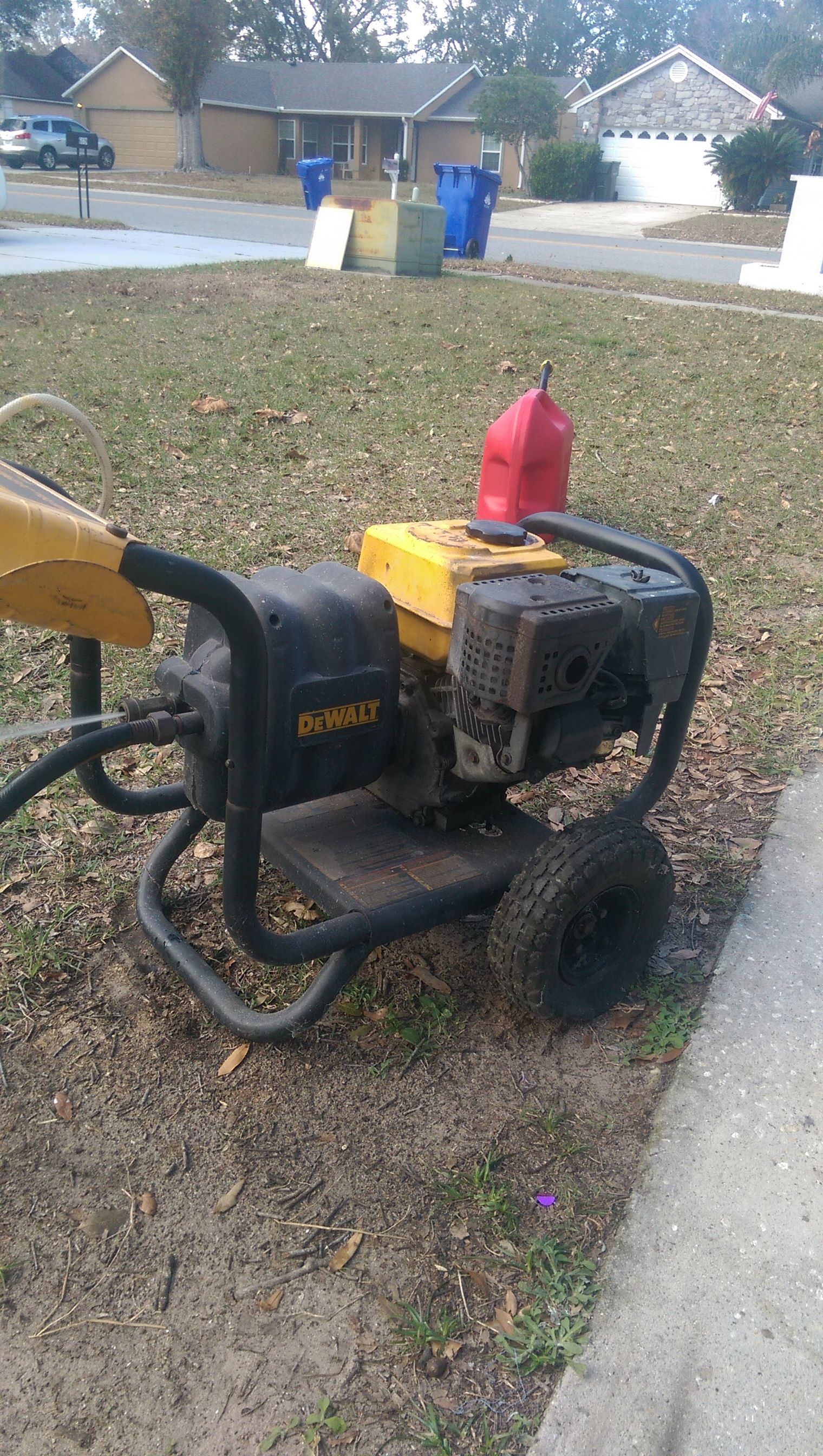 Dewalt DPD3100 2.8 pm 3100 psi pressure washer