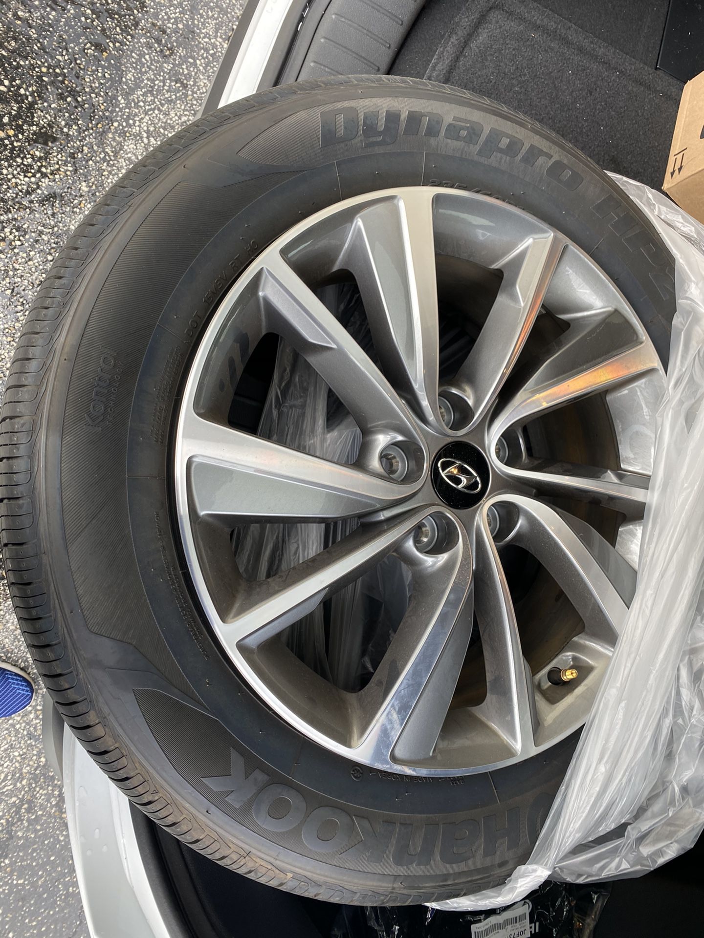 Brand new Tires and Rims, USV Santa Fe 2020