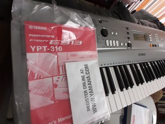 Yamaha piano with stand like new
