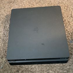 PS4 Slim