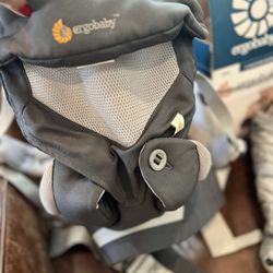 Ergobaby Baby carrier