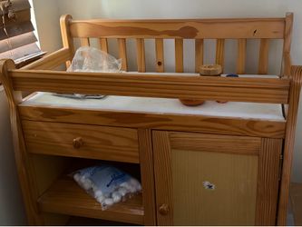 FREE CRIB AND CHANGING TABLE