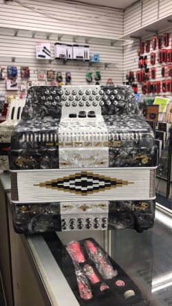 Accordion hohner panther Valentino teclas hohnica sax violin bass