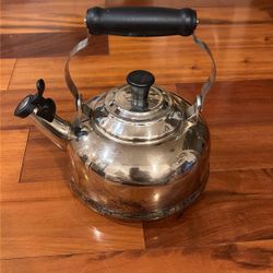 Le Creuset Stainless Steel Teapot