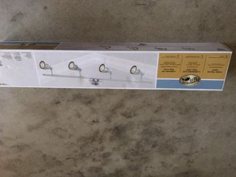 New Hamilton Beach fixed track light