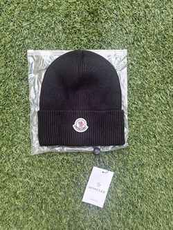 Moncler beanie black