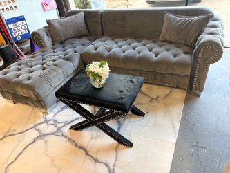 Sectional couch