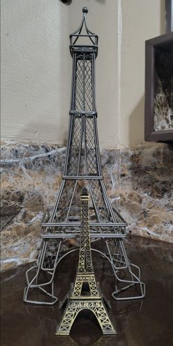 Eiffel Towers