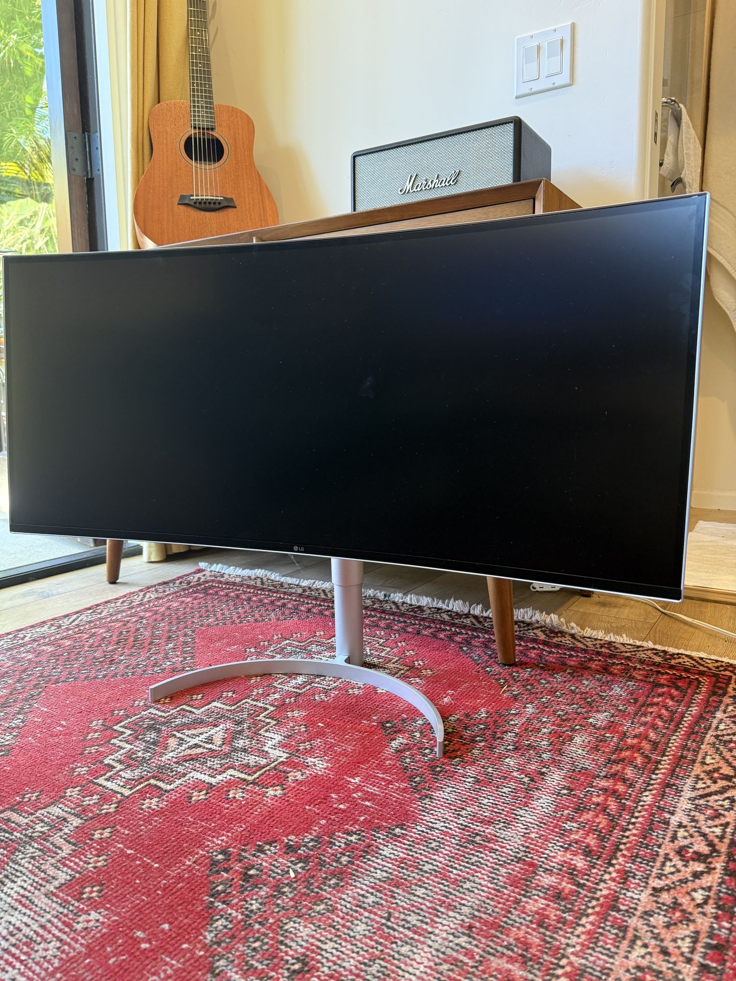 LG 38” UltraWide Curved Monitor - Model 38WK95C-W