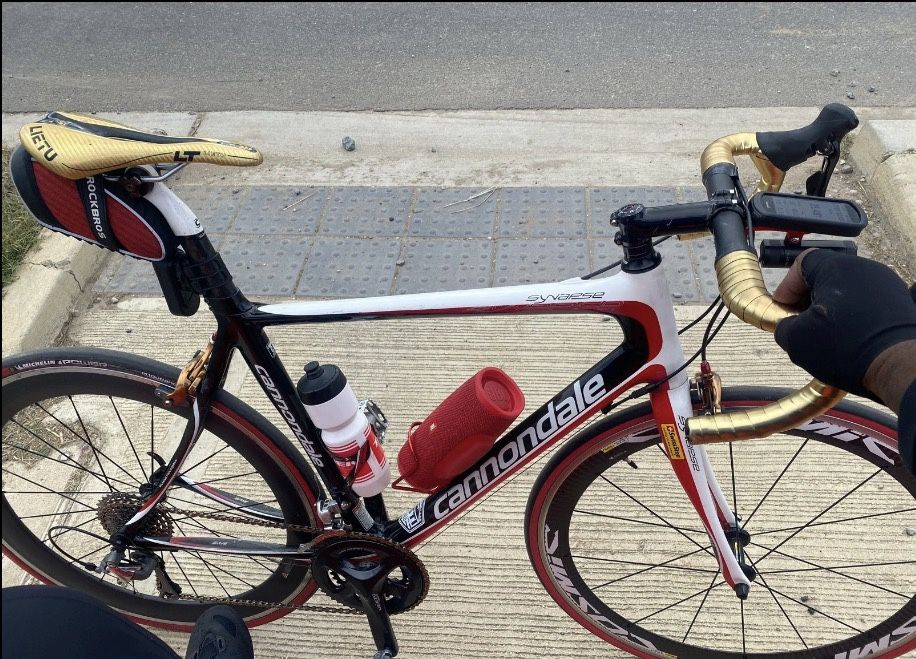 57cm Cannondale Synapse Full Carbon Road Bike