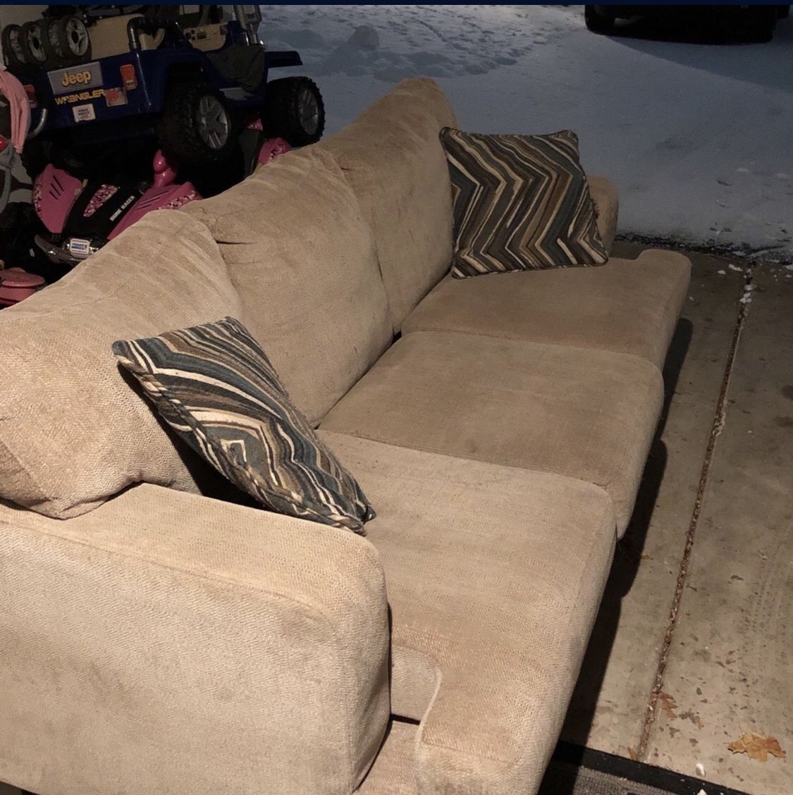 Free Couches Just Pick Them Up
