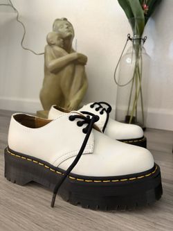 Doc Martin Lace Up