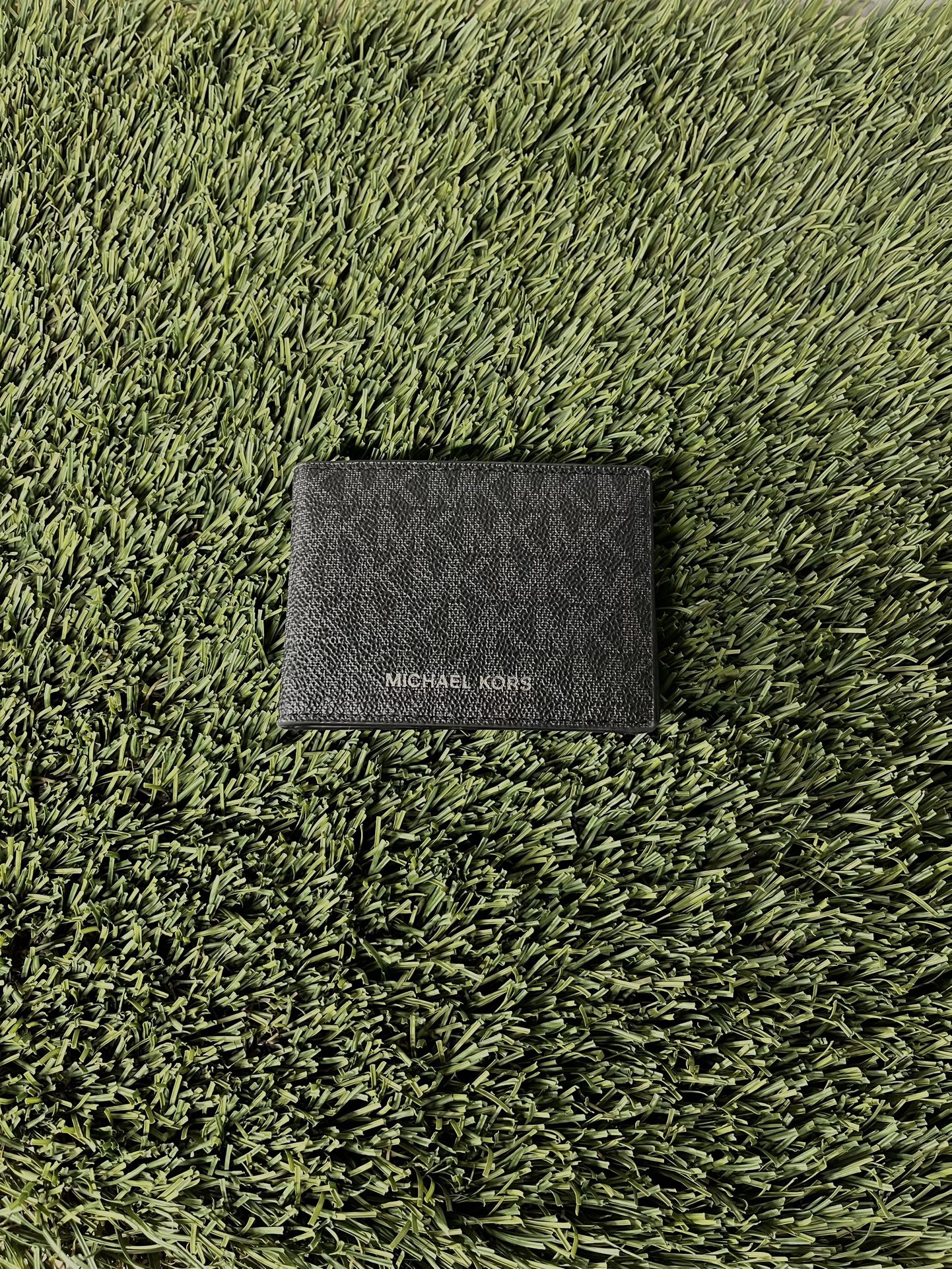 Michael Kors Wallet Brand New With Out Box