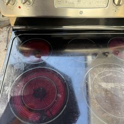 GE STAINLESS STEEL STOVE 