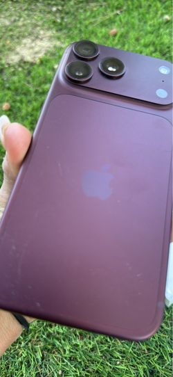 New/open box iPhone 18 Pro Max 2tb UNLOCKED Burgundy