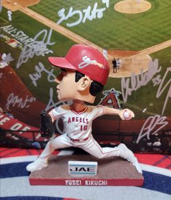Angels Autographs Bobbleheads Yusei Kikuchi
