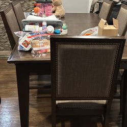 Dining room table for 6