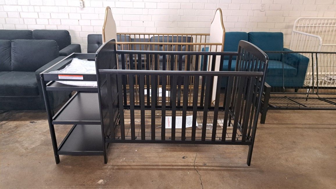 NEW 3 IN 1 CONVERTIBLE CRIB WITH CHANGING TABLE BLACK COLOR 