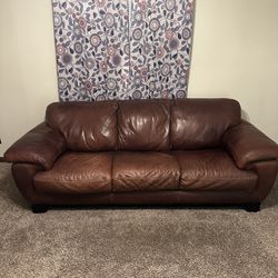 Nice Leather Couch 